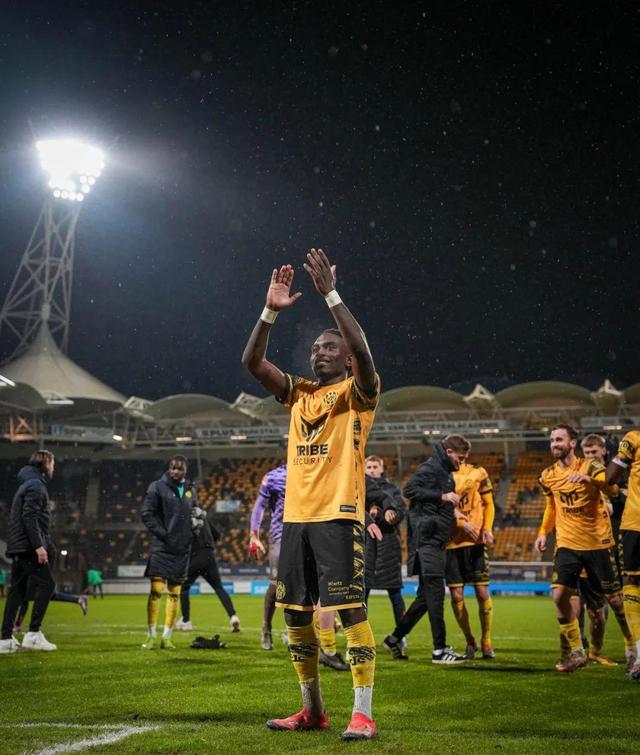 关于德甲持续火热,精彩瞬间频繁刷新纪录的信息 关于德甲持续火热,精彩瞬间频繁刷新纪录的信息