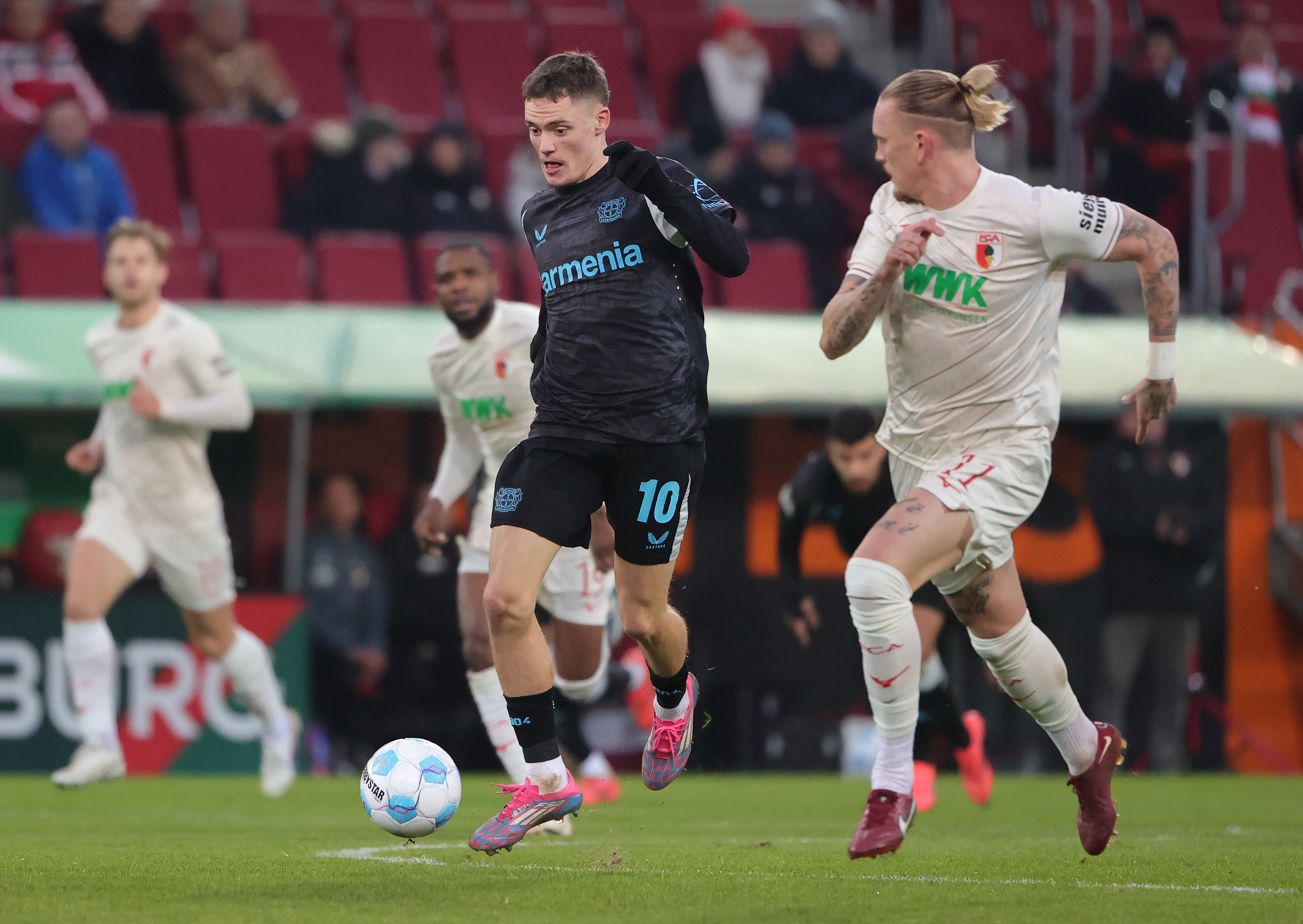 关于德甲持续火热,精彩瞬间频繁刷新纪录的信息 关于德甲持续火热,精彩瞬间频繁刷新纪录的信息