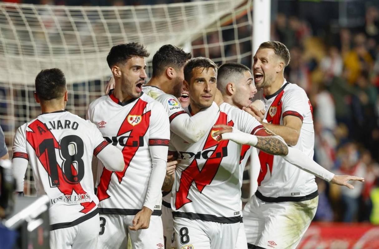 西甲战术深度升级,精彩表现让比赛精彩纷呈的简单介绍 西甲战术深度升级,精彩表现让比赛精彩纷呈的简单介绍