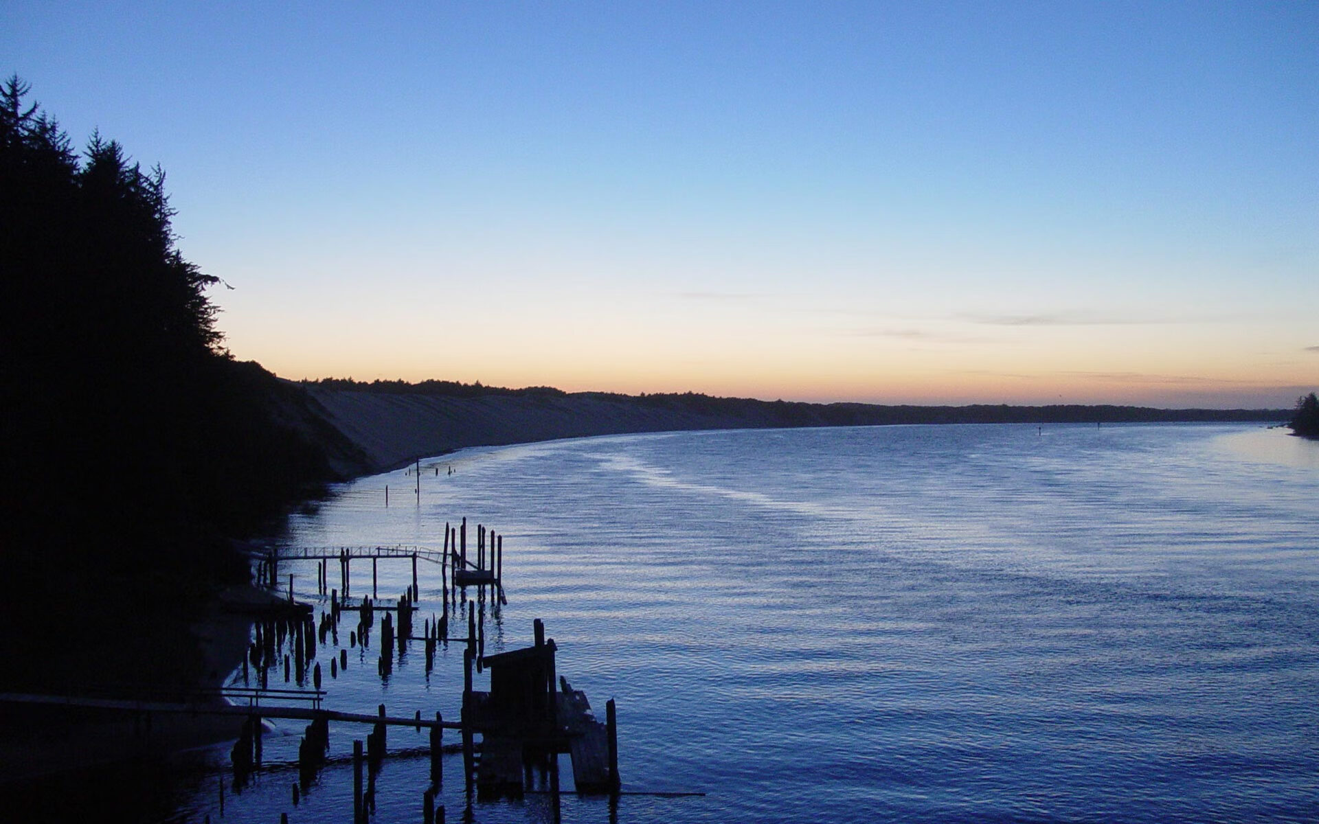 leyu乐鱼体育综合-“中超联赛精彩对决不断，观赛热情持续高涨”，中超联赛现场