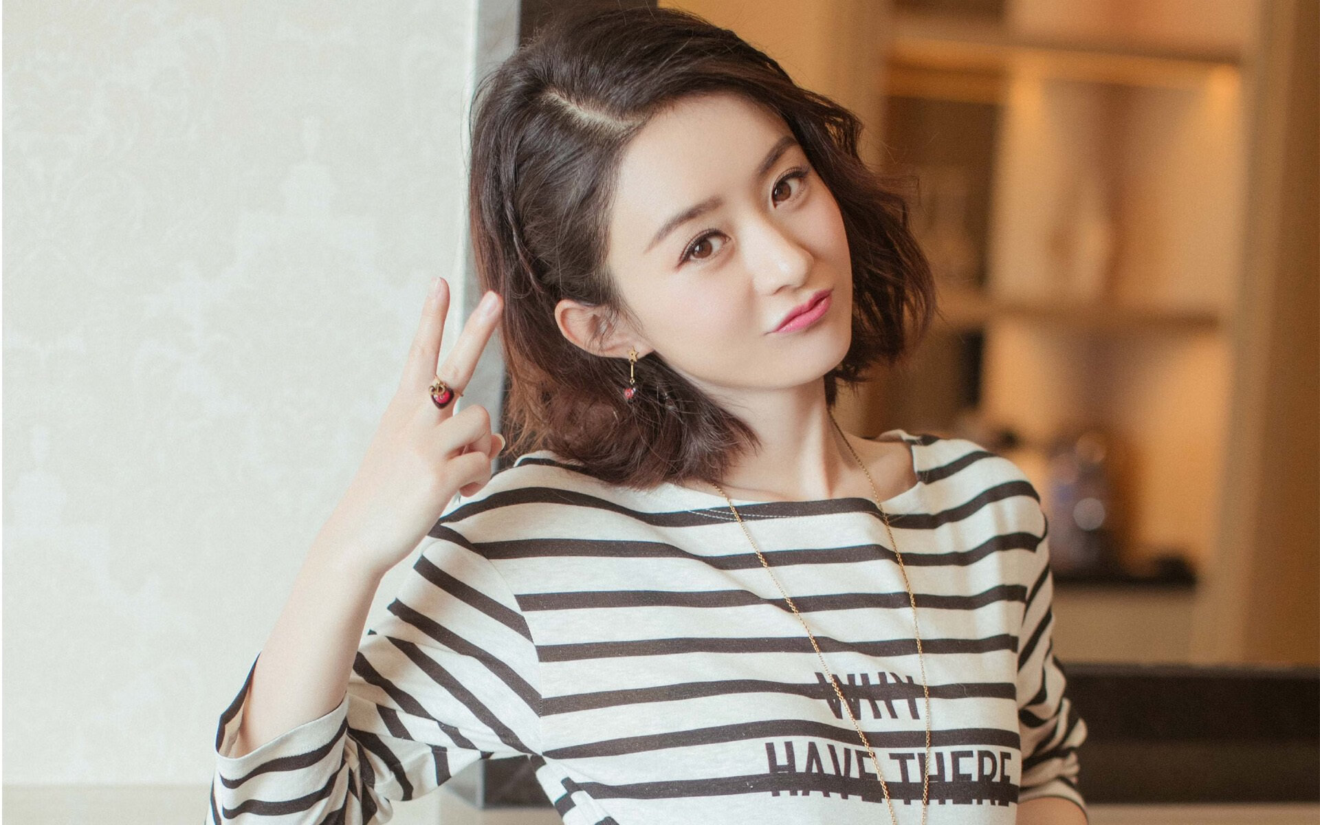 惊险或喜悦：比赛中的突发意外，惊险和刺激的意思一样吗