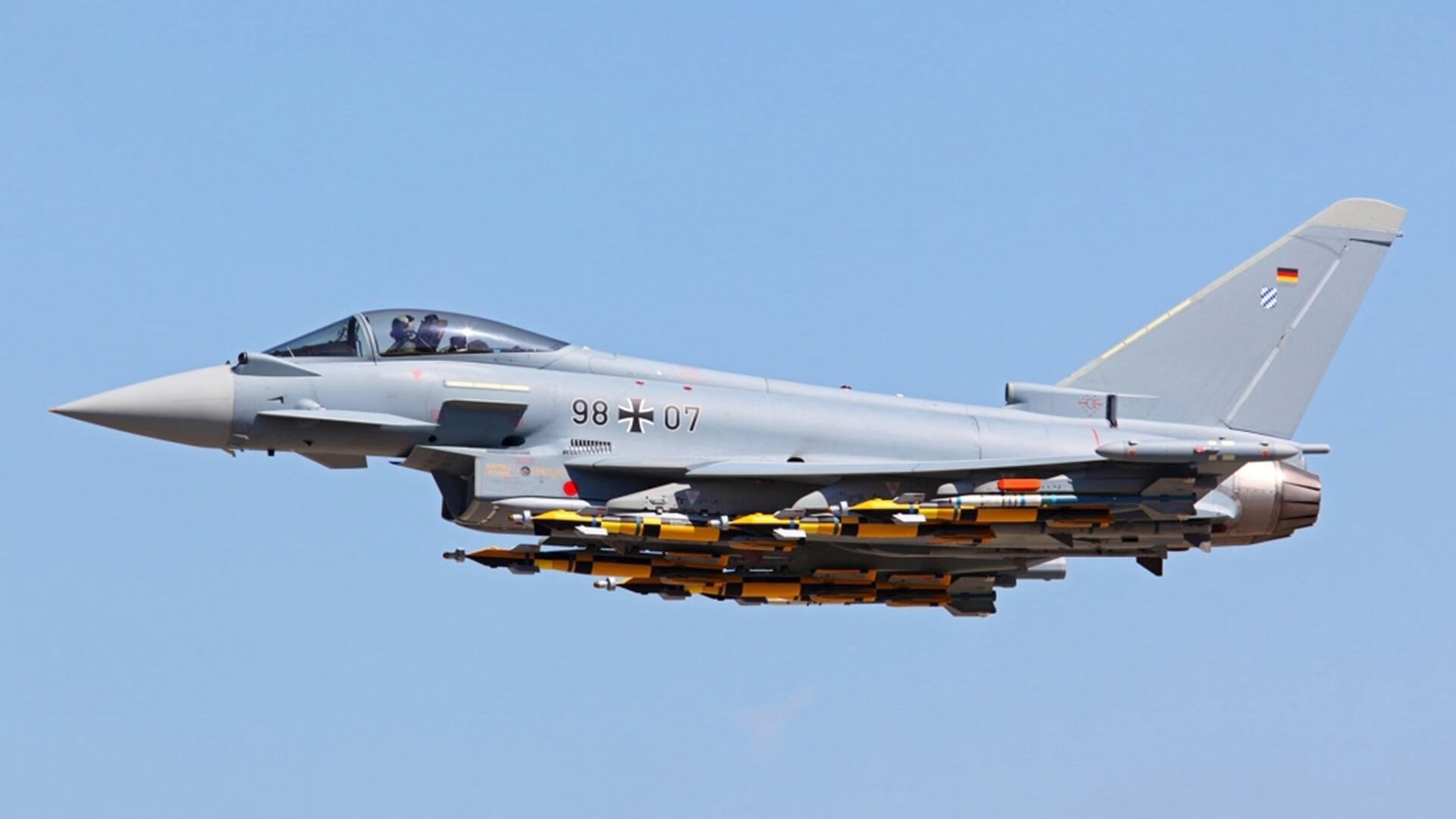 乐鱼电竞· (中国)官方网站-边路球员是否能通过持球时间控制整体进攻节奏，边路球员怎么摆脱防守人员