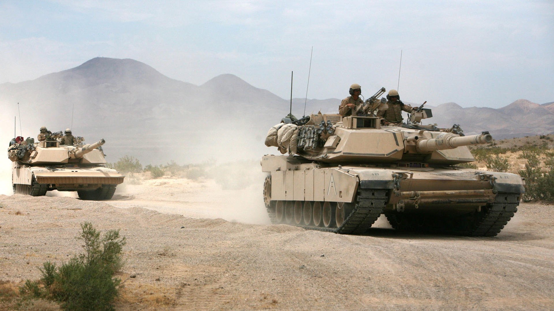 球队与高校建立合作基地，产学研培训并行推进，足球俱乐部和学校的合作方案