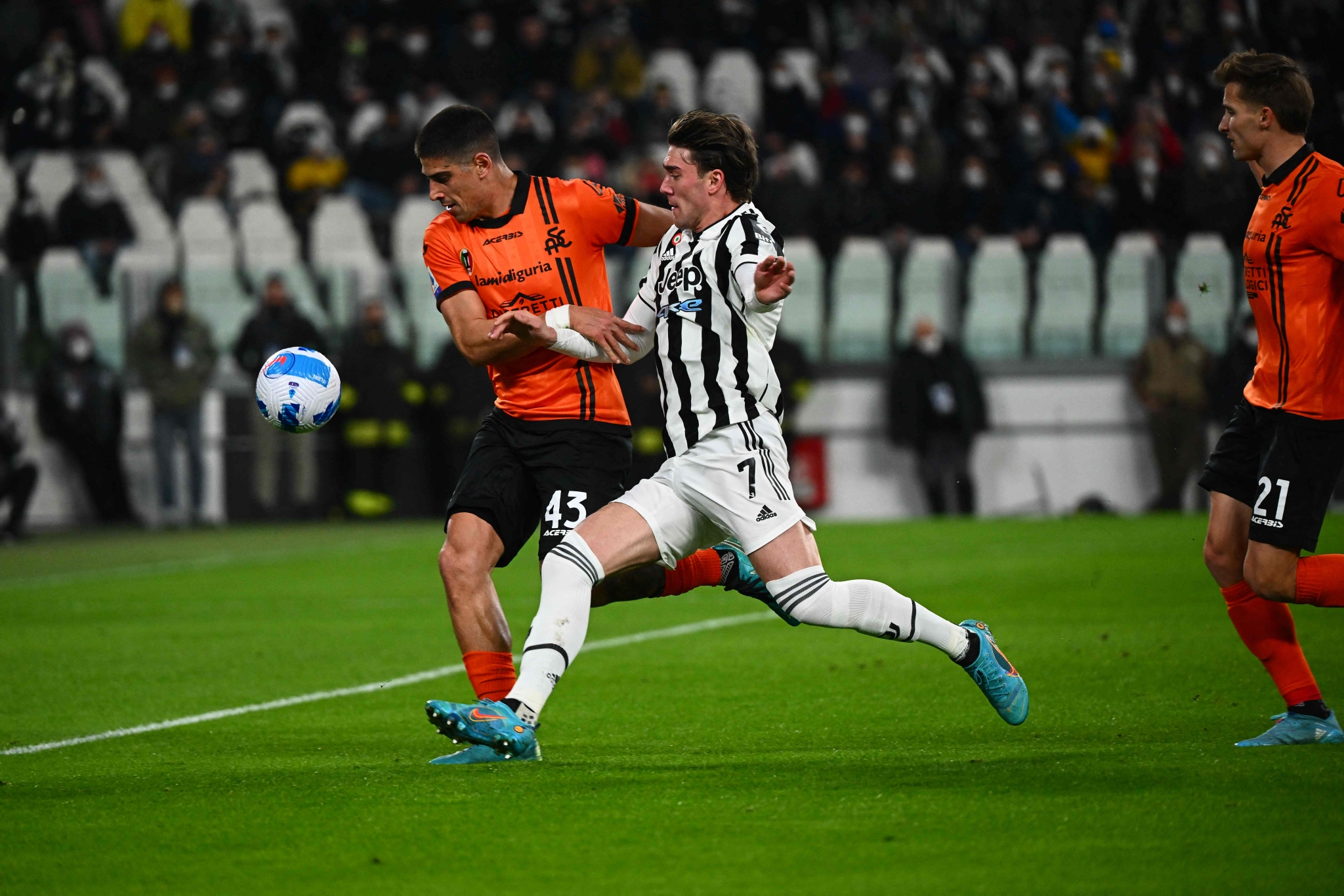 乐鱼体育APP:意甲斯佩齐亚首次征战SerieA,利古里亚球队的挑战的简单介绍