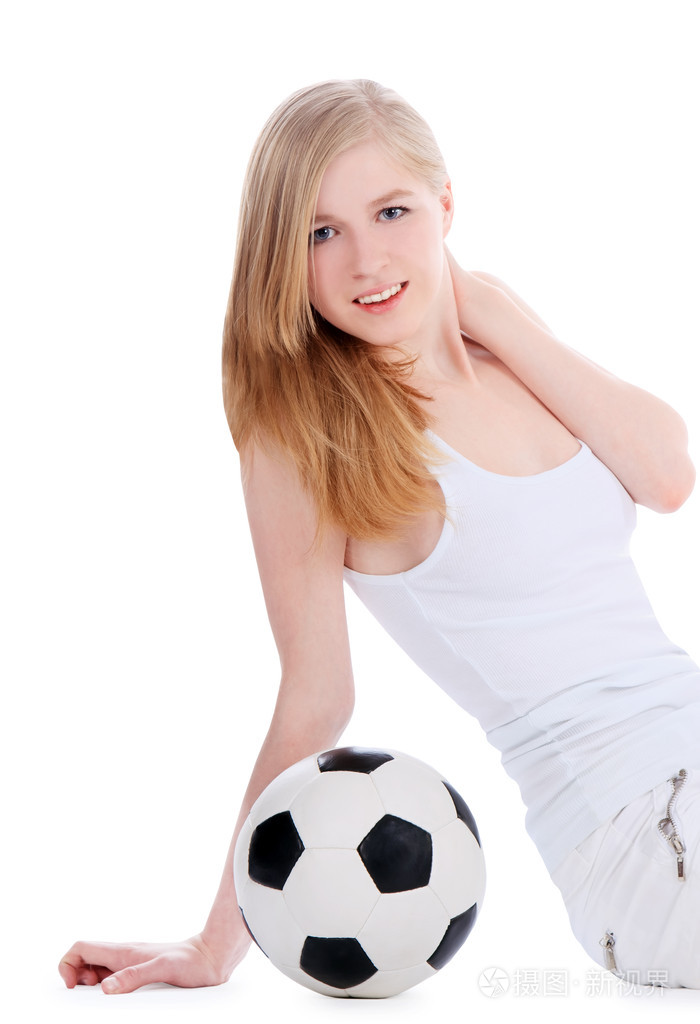 乐鱼官方登录入口-足球与女性：提升女性参与度的成功案例解析的简单介绍